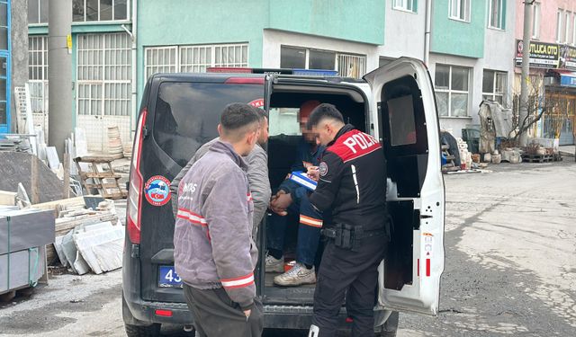 Polisin 'dur' ihtarına uymayan sürücüye 93 bin lira ceza