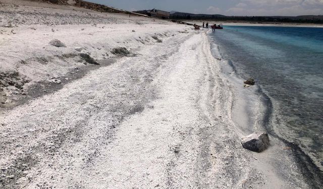 Salda Gölü'nde 5 yılda, 3 kilometrekarelik yüzey alanı kaybı