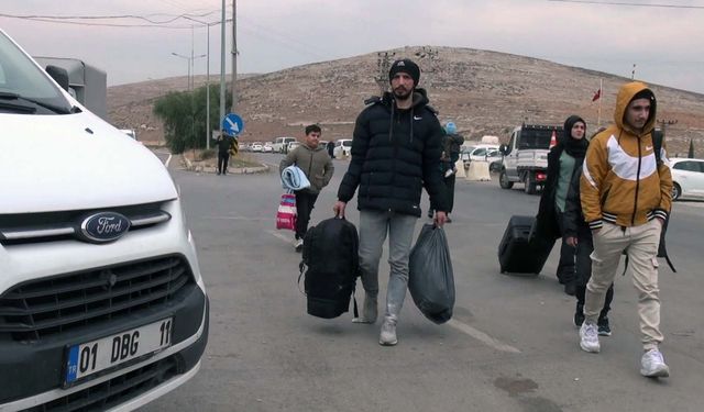 Türkiye'deki Suriyelilerin ülkelerine geçişleri sürüyor