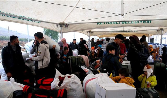 Suriyelilerin Hatay'daki sınır kapılarından ülkelerine dönüşü sürüyor