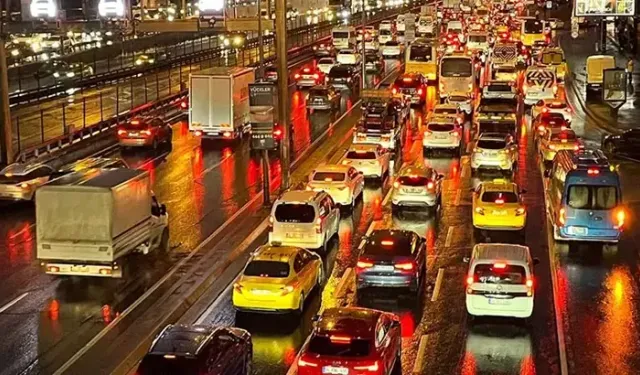 İstanbul trafik yoğunluğunda New York'u geçerek ilk sıraya yerleşti