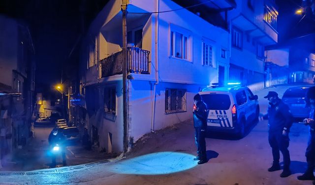 Bursa'da, sokakta yürürken silahlı saldırıya uğradı