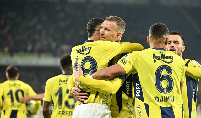 Fenerbahçe, evinde ağırladığı Atakaş Hatayspor'u 2-1 mağlup etti