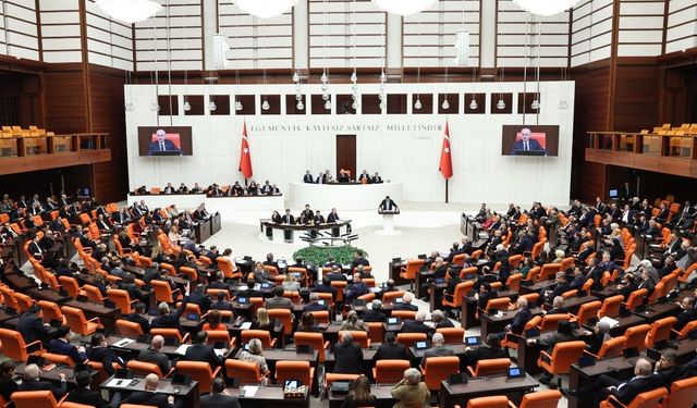 Milli Eğitim Bakanlığı ile Aile ve Sosyal Hizmetler Bakanlığı'nın bütçeleri kabul edildi