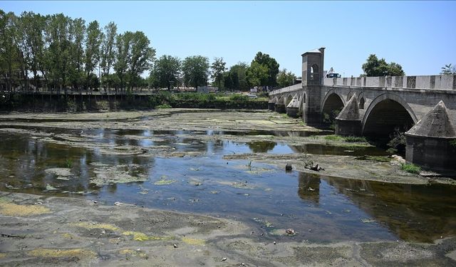Edirne'de nehirlerin debileri geçen yılın aynı dönemine göre yarı yarıya daha düşük