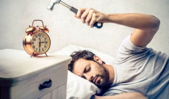 Pazar sendromu: Haftanın son günü neden mutsuz hissederiz?