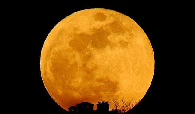 Ay, bu gece Dünya’ya 361 bin kilometre yaklaşacak: Gökyüzünde Süper Ay gecesi