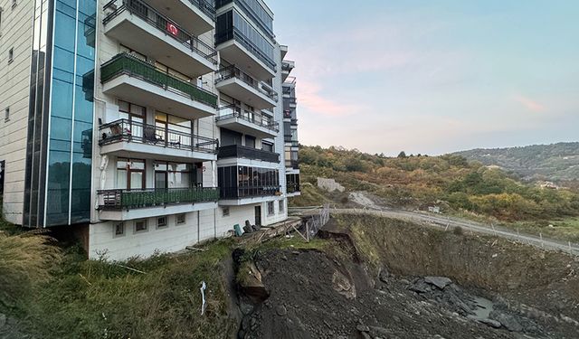 Bartın'da inşaat alanında göçük: 1 apartman tahliye edildi