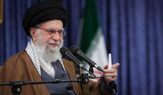 İran lideri Hamaney, Trump'a mektup gönderdiği iddialarını yalanladı