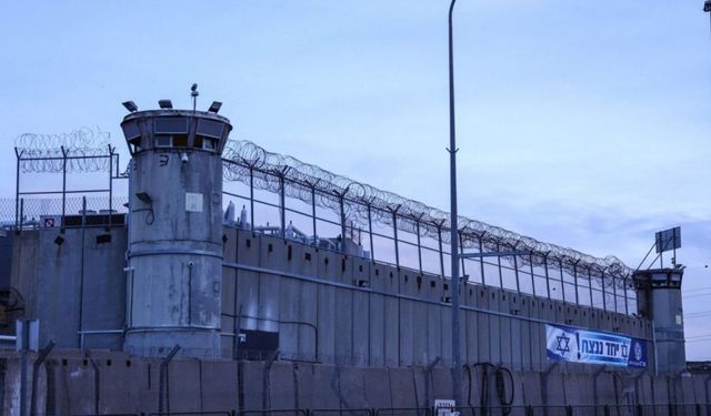 İşgalci İsrail hapishanesinde bir daha skandal daha! Filistinli tutuklulara elektroşok