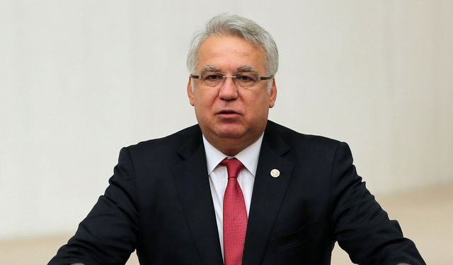 Eski AK Parti Milletvekili Hüseyin Kocabıyık'a "Cumhurbaşkanı'na hakaret"ten hapis cezası ve tahliye