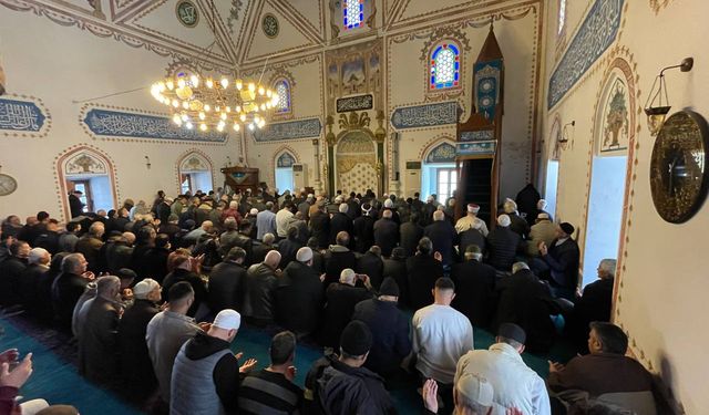 Cuma Hutbesi'nde "insan" vurgusu: "Ey insan! Seni Allah’a kul olmaktan alıkoyan nedir?"