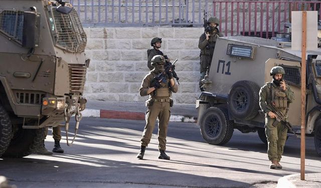 Katil İsrail Batı Şeria'da 1 Filistinliyi şehit etti, 3 kişiyi yaraladı