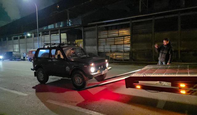 'Dur' ihtarına uymayan ehliyetsiz sürücüye 150 bin lira ceza