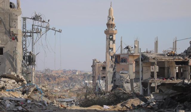 Soykırımcı İsrail'in Gazze'ye saldırılarında şehit sayısı 70 bin 663'e yükseldi