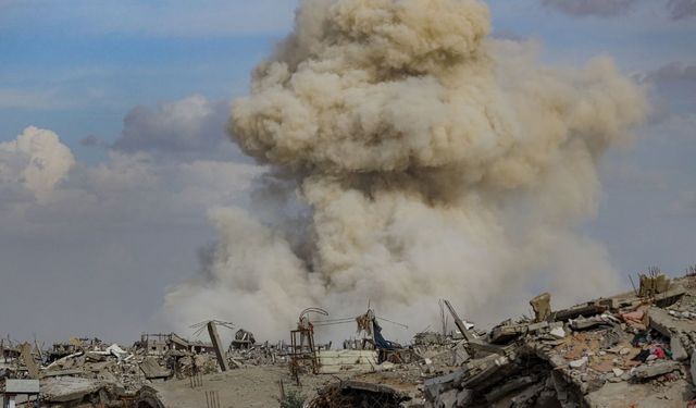 İşgalci İsrail'in Gazze'ye saldırılarında can kaybı 70 bin 667'ye yükseldi