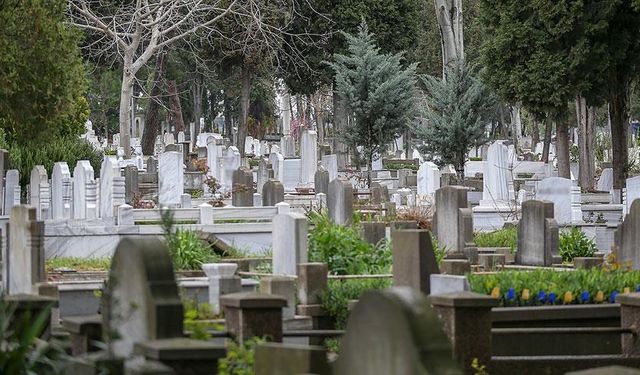 İstanbul'da en pahalı mezar yeri ücreti 334 bin 896 lira olarak belirlendi