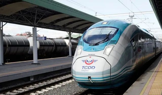 Ankara-İstanbul arasında ek YHT seferleri konuldu