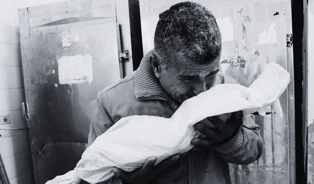 İsrail'in Gazze'ye saldırılarında can kaybı 73 bin 399'a yükseldi