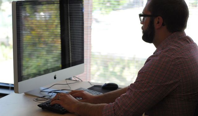 İşverenlerin Dikkatini Çeken CV’ler Nasıl Hazırlanır?