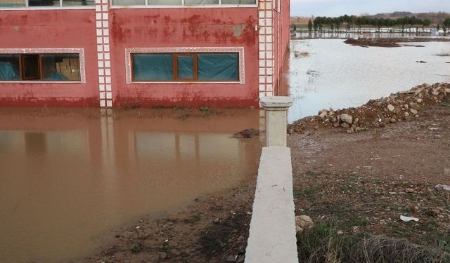 Uşak'ta sel: 35 iş yerini su bastı | AFAD'dan açıklama