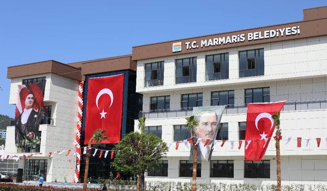 Marmaris'te belediye çalışanlarına yönelik rüşvet soruşturmasında 13 kişi gözaltına alındı