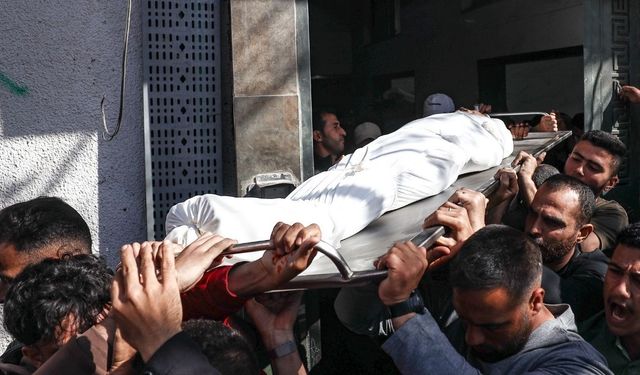 İsrail'in Gazze'ye saldırılarında can kaybı 73 bin 400'e yükseldi