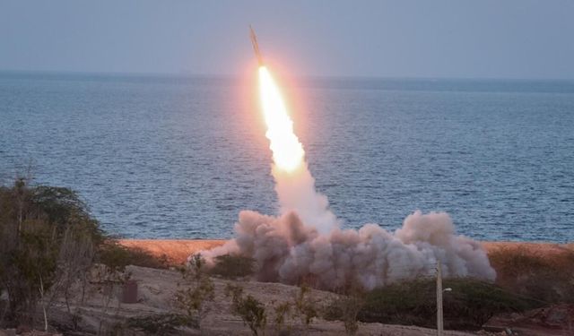 İran basını, Kerec'teki köprü saldırısı sonrası bölge ülkelerindeki önemli köprülerin listesini yayınladı