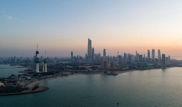 İran’dan Kuveyt Uluslararası Havalimanı'nda yakıt tanklarına İHA'lı misilleme