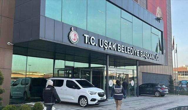 Uşak Belediye Başkanı Özkan Yalım görevden uzaklaştırıldı