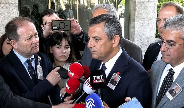 Özgür Özel: Kurultay için ilk imza atıldı
