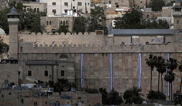 İsrail, Harem-i İbrahim Camisi'nde 10 gündür ezan okunmasını engelliyor