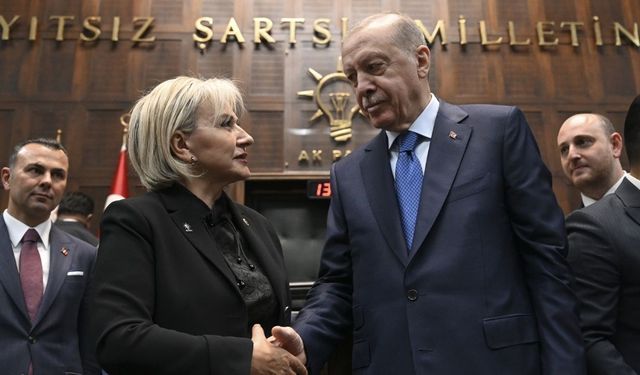 CHP'den istifa eden Nimet Özdemir, AK Parti'ye katıldı
