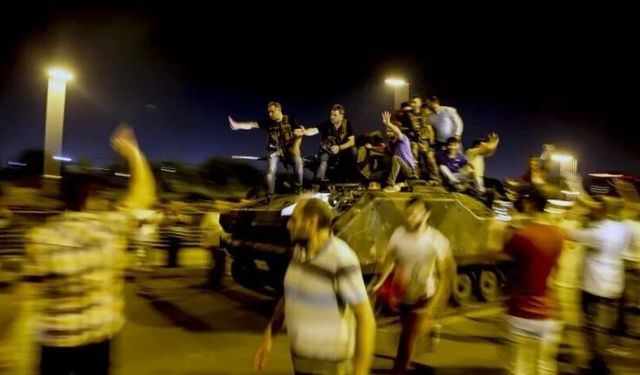 FETÖ'nün 15 Temmuz ihanetine giden 8 aylık süreç deşifre edildi