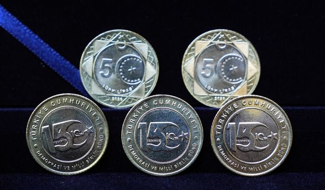 15 Temmuz'un 10. yılına özel 5 lira basıldı