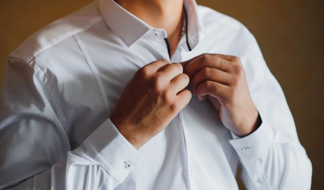 Yaz Sezonunda Stil Sahibi Olmanın Yolları: Gömlek ve Tişört Seçimi