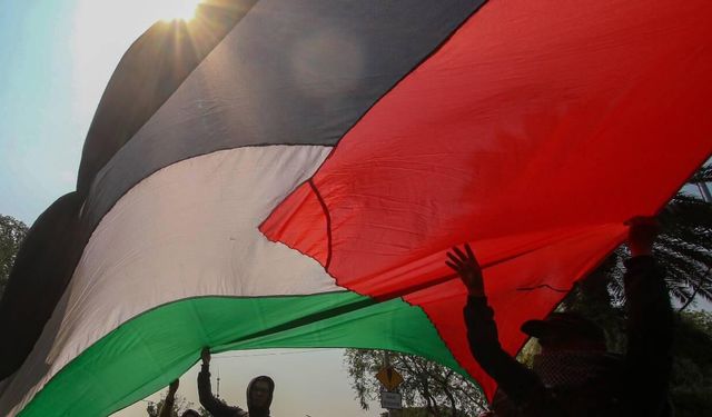 Hamas, Gazze'deki ateşkes anlaşmasının kalıcı hale getirilmesi için Kahire'ye gidiyor