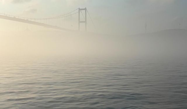 İstanbul'da sis nedeniyle bazı vapur seferleri iptal edildi
