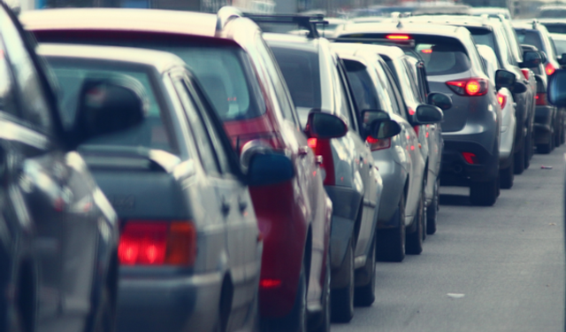 Yoğun Trafikte Araç Kullanırken Nelere Dikkat Edilmeli?