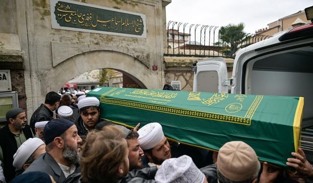 Fatih'te elektrik akımına kapılarak hayatını kaybeden genç hafız son yolculuğuna uğurlandı