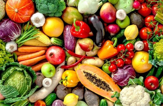 Uzmanı açıkladı: Sağlıklı bir cilt için sebze ve meyve tüketin