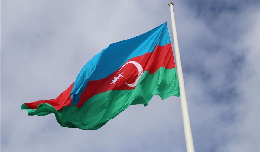 Azerbaycan'dan 30 Türk vatandaşına ülkeye giriş yasağı