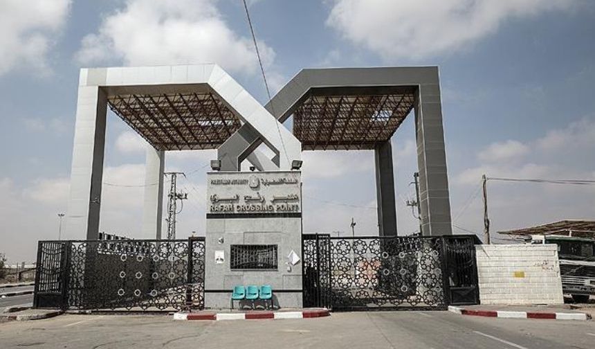 Filistinli gruplar: Refah Sınır Kapısı'nın her iki yönde de açılması için İsrail'e baskı yapılsın