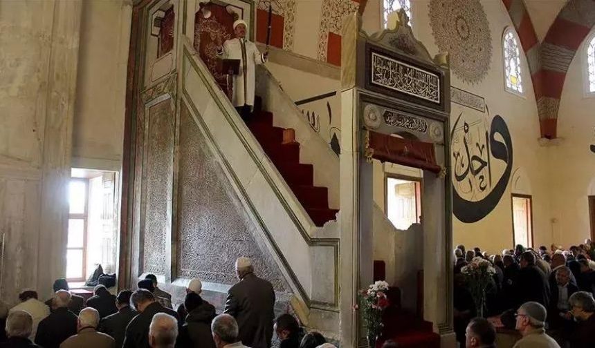13 Ekim Cuma Hutbesi "Zulümle Abad Olunmaz"