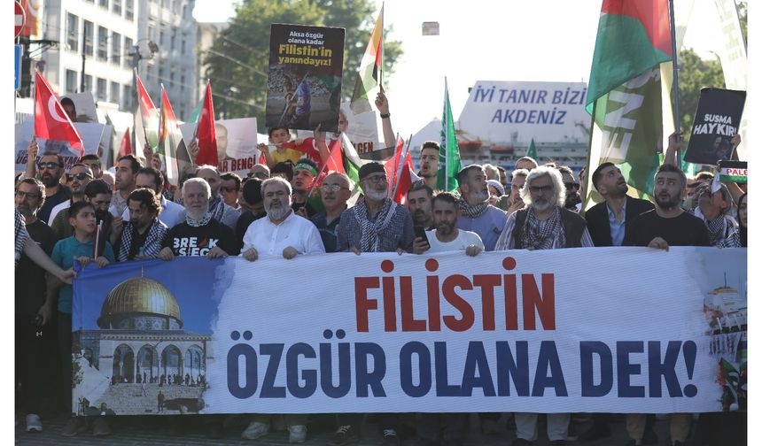 İstanbul’da on binlerin katılımıyla büyük Gazze yürüyüşü