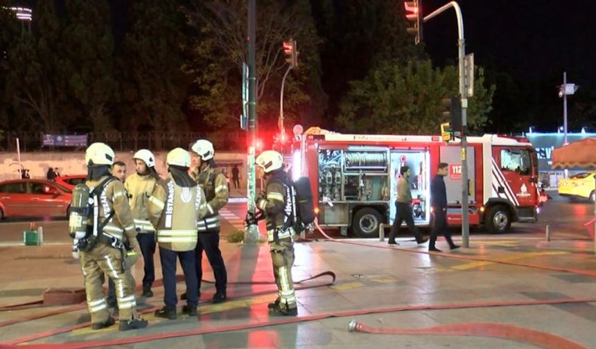 Dumanlar metro istasyonunu sardı: Şişli'de yangın paniği