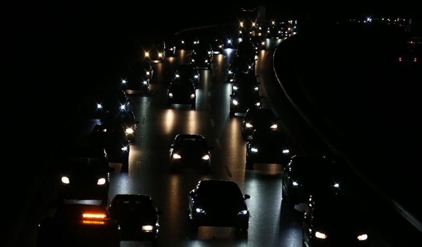 İstanbul'da, akşam saatlerinde trafik yoğunluğu yüzde 78'e ulaştı