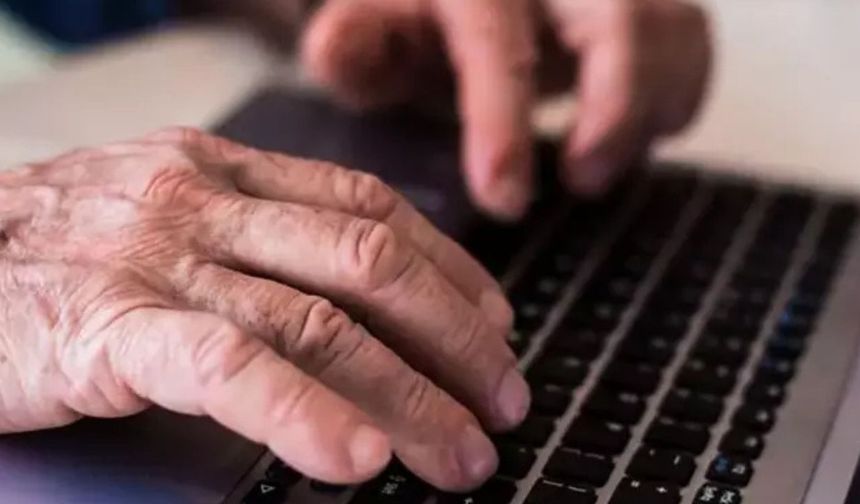 Yaşlılıkta teknoloji kullanımı demans riskini azaltabilir