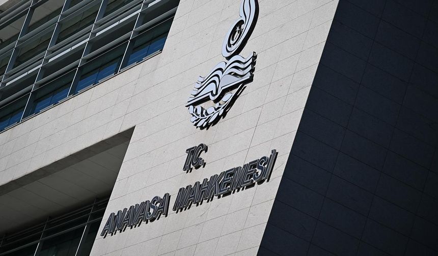 AYM'den  26 siyasi parti hakkında suç duyurusu