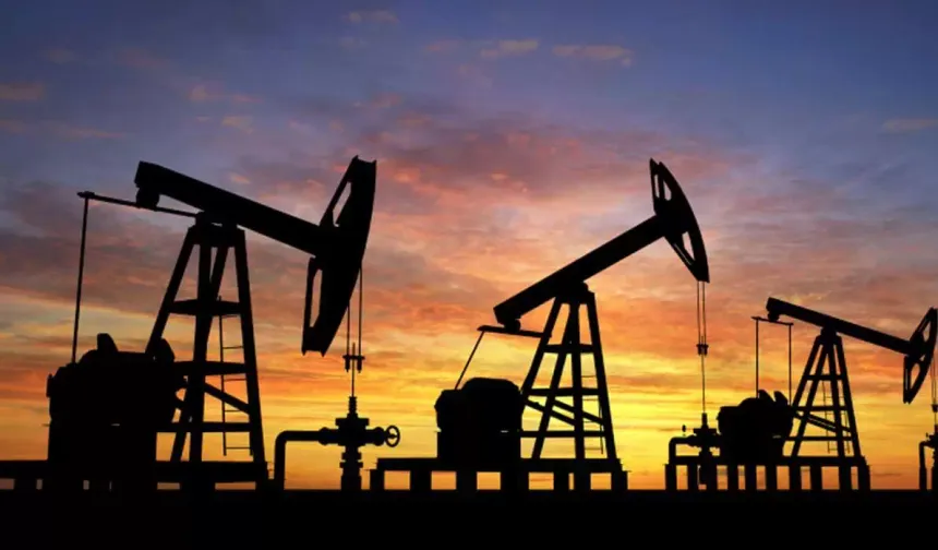 Brent petrolün varili 101,55 dolardan işlem görüyor